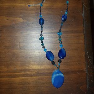 Necklace and earring set